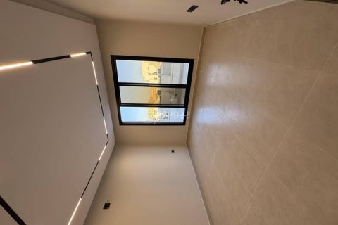 Villa de 8 dormitorios en Riyadh, Saudi Arabia No. 60107 17