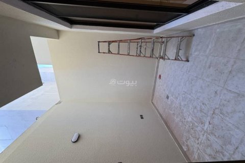 Villa de 8 dormitorios en Riyadh, Saudi Arabia No. 60107 10