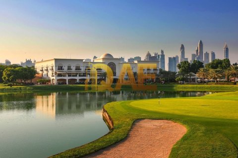 7 bedrooms Villa in Emirates Hills, UAE No. 3680