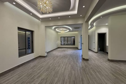 6 bedrooms Villa in Khobar, Saudi Arabia No. 60214 20