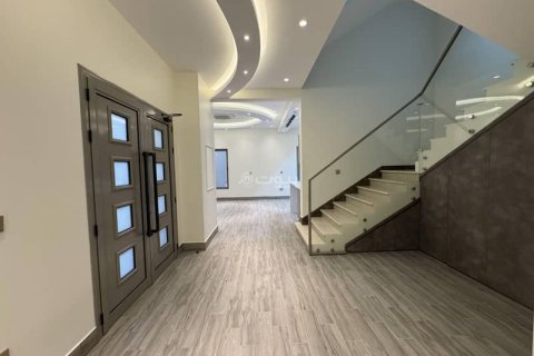 6 bedrooms Villa in Khobar, Saudi Arabia No. 60214 18