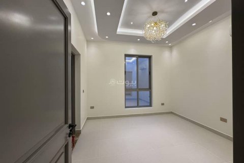 6 bedrooms Villa in Khobar, Saudi Arabia No. 60214 13