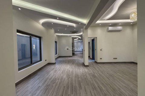 6 bedrooms Villa in Khobar, Saudi Arabia No. 60214 26