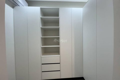 6 bedrooms Villa in Khobar, Saudi Arabia No. 60214 29