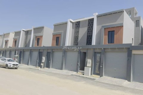 3 bedrooms Apartment in Riyadh, Saudi Arabia No. 60215