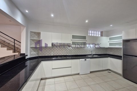 Villa de 3 dormitorios en Doha, Qatar No. 58462 6
