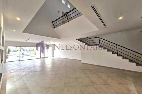 Villa de 3 dormitorios en Doha, Qatar No. 58462 4
