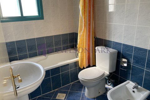Villa de 3 dormitorios en Doha, Qatar No. 58470 10