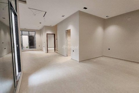 Villa de 5 chambres à Riyadh, Saudi Arabia No. 67361 10