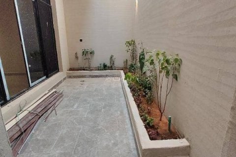 Villa de 5 chambres à Riyadh, Saudi Arabia No. 67361 16