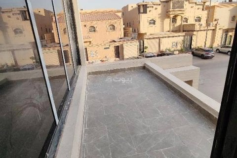 Villa de 5 chambres à Riyadh, Saudi Arabia No. 67361 25