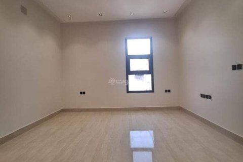 Villa de 6 dormitorios en Riyadh, Saudi Arabia No. 67365 14