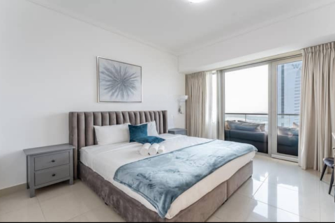 3 bedrooms Apartment in Dubai, UAE No. 17264