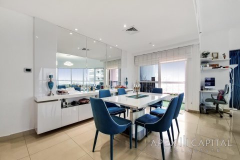 Apartment de 2 dormitorios en Saba Towers, UAE No. 4957