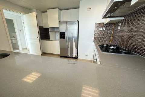 Appartement de 4 chambres à Corniche Road, UAE No. 37658 10