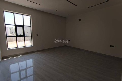 4 bedrooms Apartment in Riyadh, Saudi Arabia No. 60550