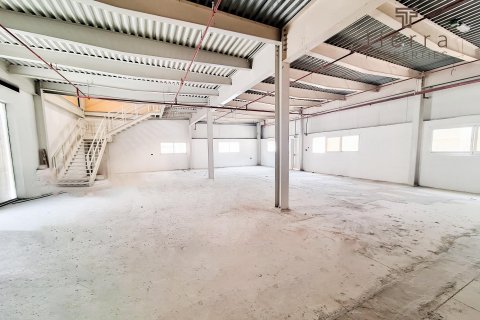463m² Warehouse in Jebel Ali, UAE No. 38891