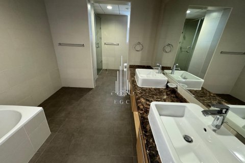 5 bedrooms Apartment in Corniche Road, UAE No. 36710 27