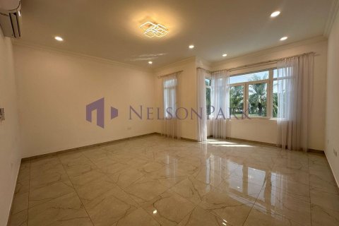 4 bedrooms Villa in Doha, Qatar No. 57984 17
