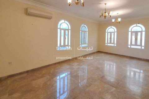 Apartment de 3 dormitorios en Muscat, Oman No. 54031 4
