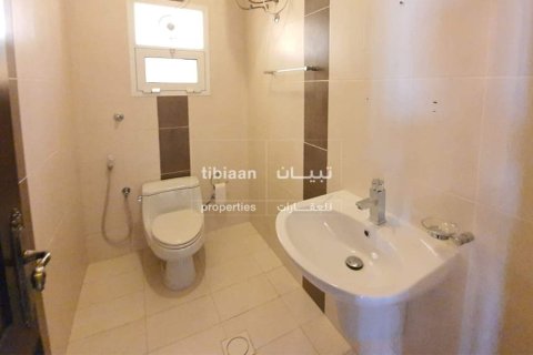 Apartment de 3 dormitorios en Muscat, Oman No. 54031 8