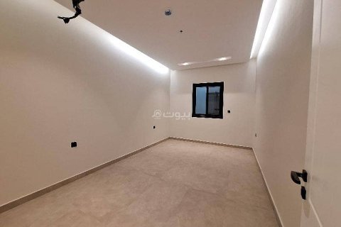 5 bedrooms Apartment in Riyadh, Saudi Arabia No. 60038 9