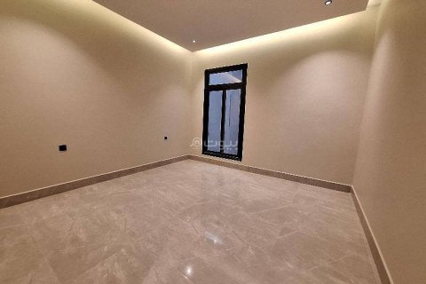 5 bedrooms Villa in Riyadh, Saudi Arabia No. 60040 22