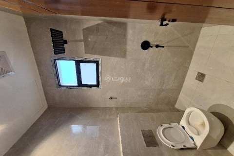 5 bedrooms Villa in Riyadh, Saudi Arabia No. 60040 9