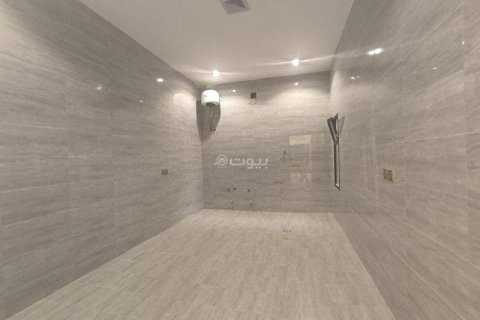 Villa de 5 chambres à Riyadh, Saudi Arabia No. 99667 9