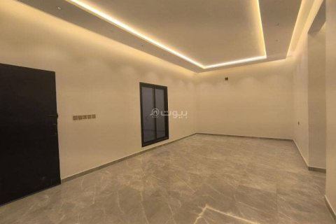 Villa de 5 chambres à Riyadh, Saudi Arabia No. 99667 10