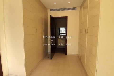 4 bedrooms Villa in Muscat, Oman No. 53476 25