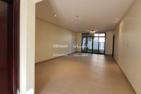 4 bedrooms Villa in Muscat, Oman No. 53476 14