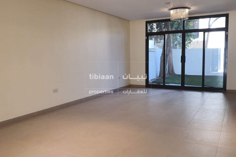 4 bedrooms Villa in Muscat, Oman No. 53476 15