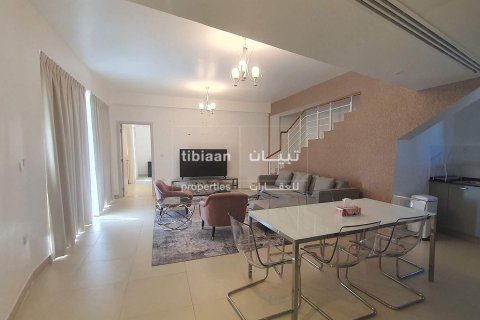 Apartment de 2 dormitorios en As'Sifah, Oman No. 53481 6