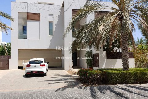 Villa de 7 chambres à Muscat, Oman No. 53478