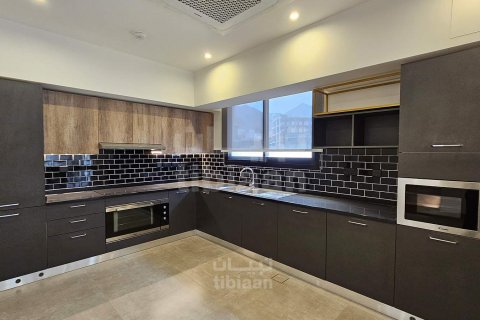 5 bedrooms Villa in Bawshar, Oman No. 53605 8