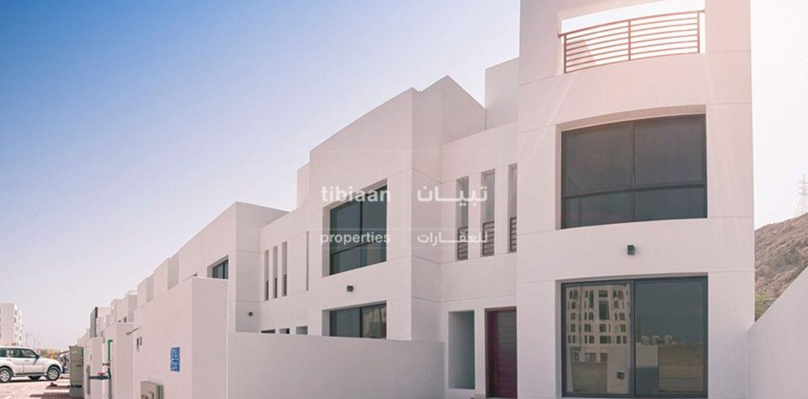 3 bedrooms Townhouse in Muscat, Oman No. 53477