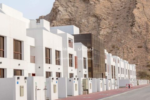 3 bedrooms Townhouse in Muscat, Oman No. 53477 4