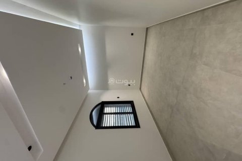 4 bedrooms Apartment in Riyadh, Saudi Arabia No. 69198 18