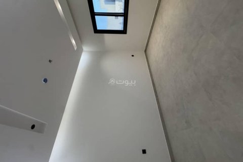 4 bedrooms Apartment in Riyadh, Saudi Arabia No. 69198 16