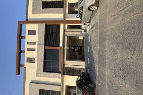 4 bedrooms Apartment in Riyadh, Saudi Arabia No. 69198