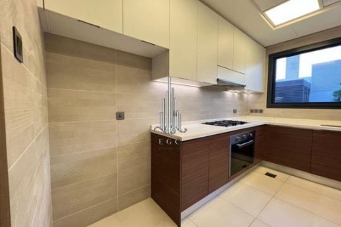 5 bedrooms Villa on the Yas Island, UAE No. 39127 12