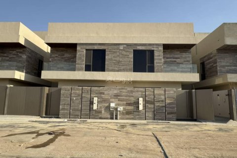 5 bedrooms Villa in Riyadh, Saudi Arabia No. 59899