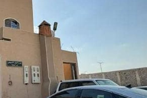 4 bedrooms Villa in Riyadh, Saudi Arabia No. 98700