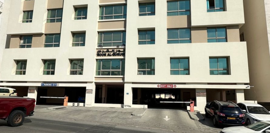 Apartment de 2 dormitorios en Al Qurm, Oman No. 54243