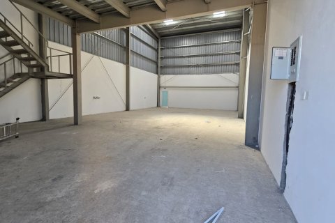 Commercial property de en Muscat, Oman No. 54244 5