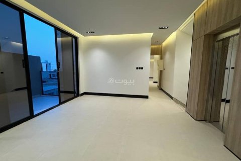 Villa de 4 dormitorios en Riyadh, Saudi Arabia No. 59919 21
