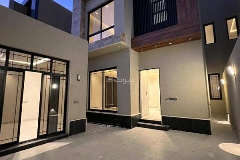 6 bedrooms Villa in Riyadh, Saudi Arabia No. 59918 4