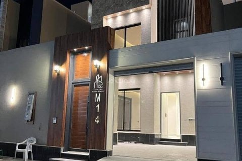 6 bedrooms Villa in Riyadh, Saudi Arabia No. 59918 6