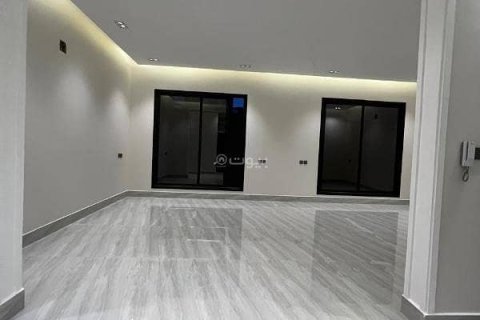 6 bedrooms Villa in Riyadh, Saudi Arabia No. 59918 12